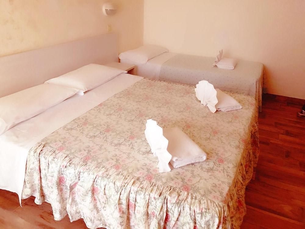 Hotel Brenta Viserbella di Rimini Extérieur photo