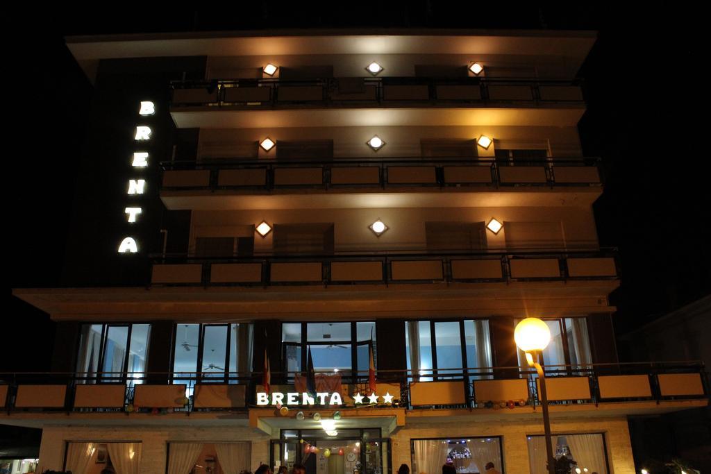 Hotel Brenta Viserbella di Rimini Extérieur photo