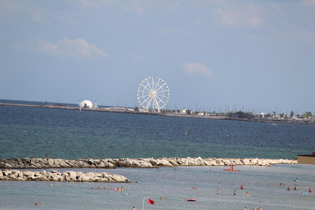 Hotel Brenta Viserbella di Rimini Extérieur photo