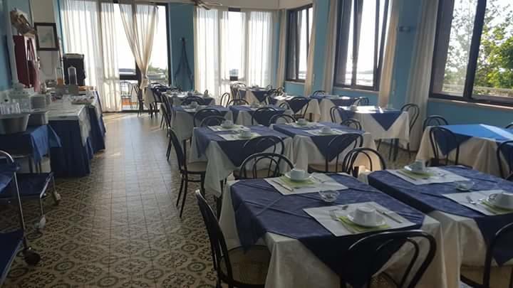 Hotel Brenta Viserbella di Rimini Extérieur photo