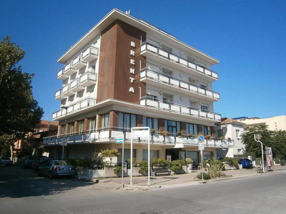 Hotel Brenta Viserbella di Rimini Extérieur photo