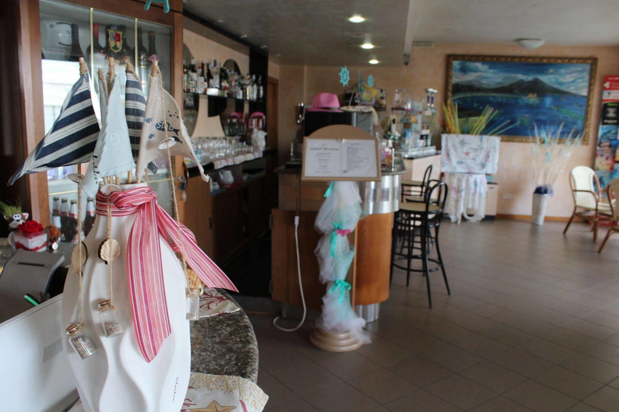 Hotel Brenta Viserbella di Rimini Extérieur photo